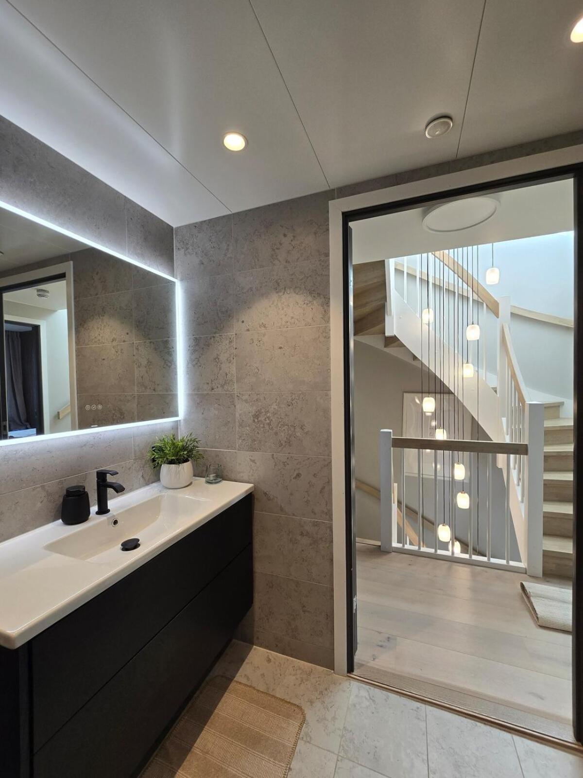 Exclusive Townhouse With Private Rooftop Oslo